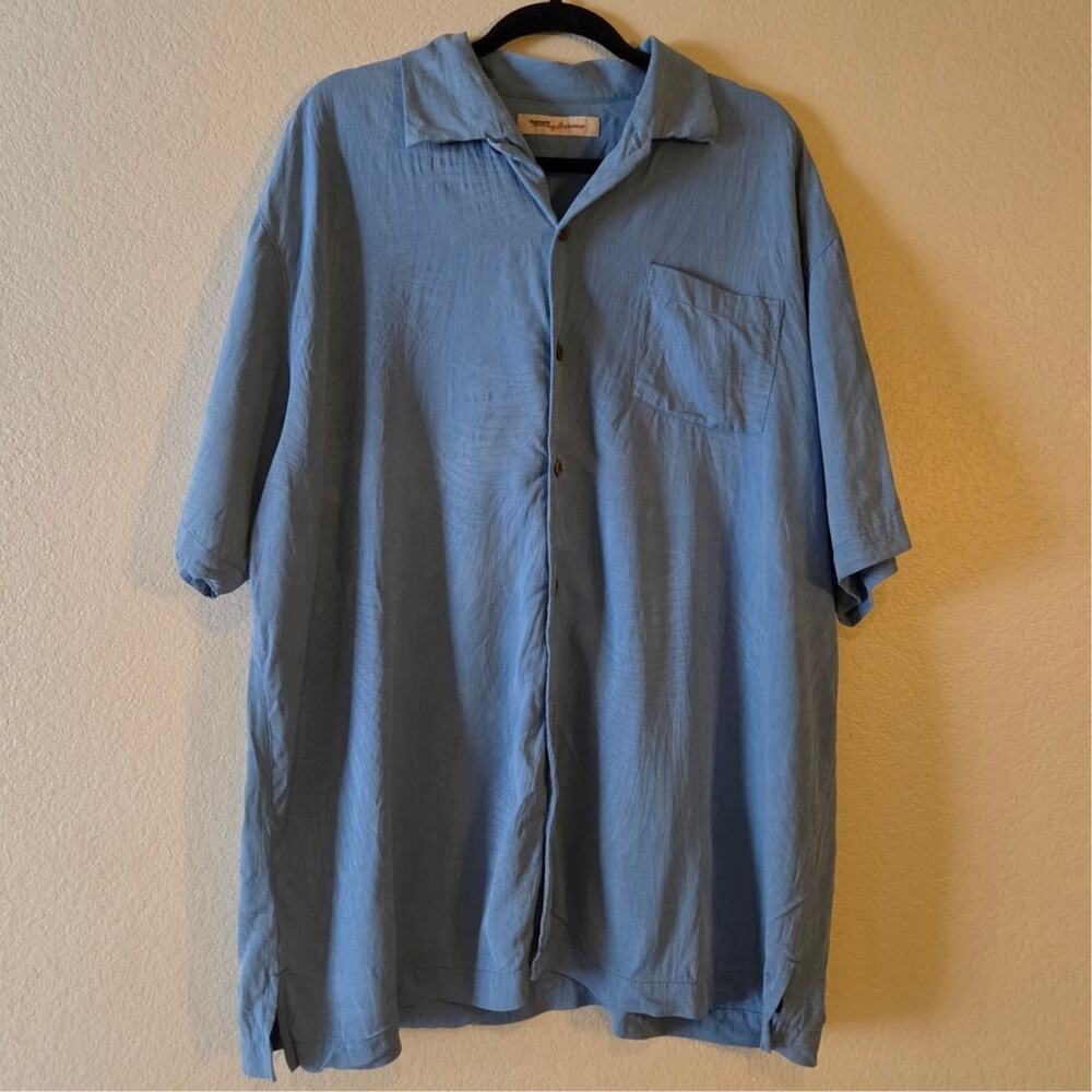 Tommy Bahama Blue 100% Silk Caribbean Sleeve Button Down Shirt